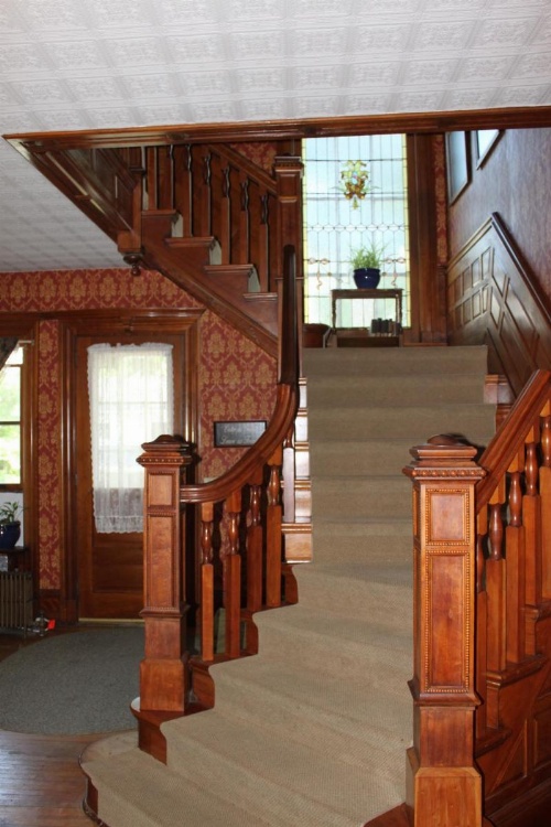 Victorian Charm Inn image 12
